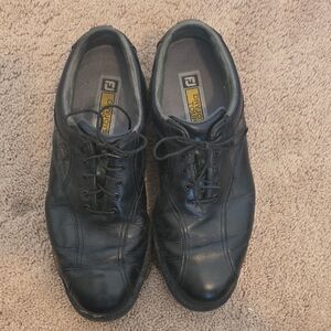 Groove Men's Black Leather Oxfords